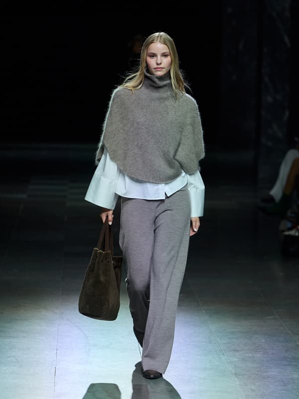 Maiken Brushed Poncho 1