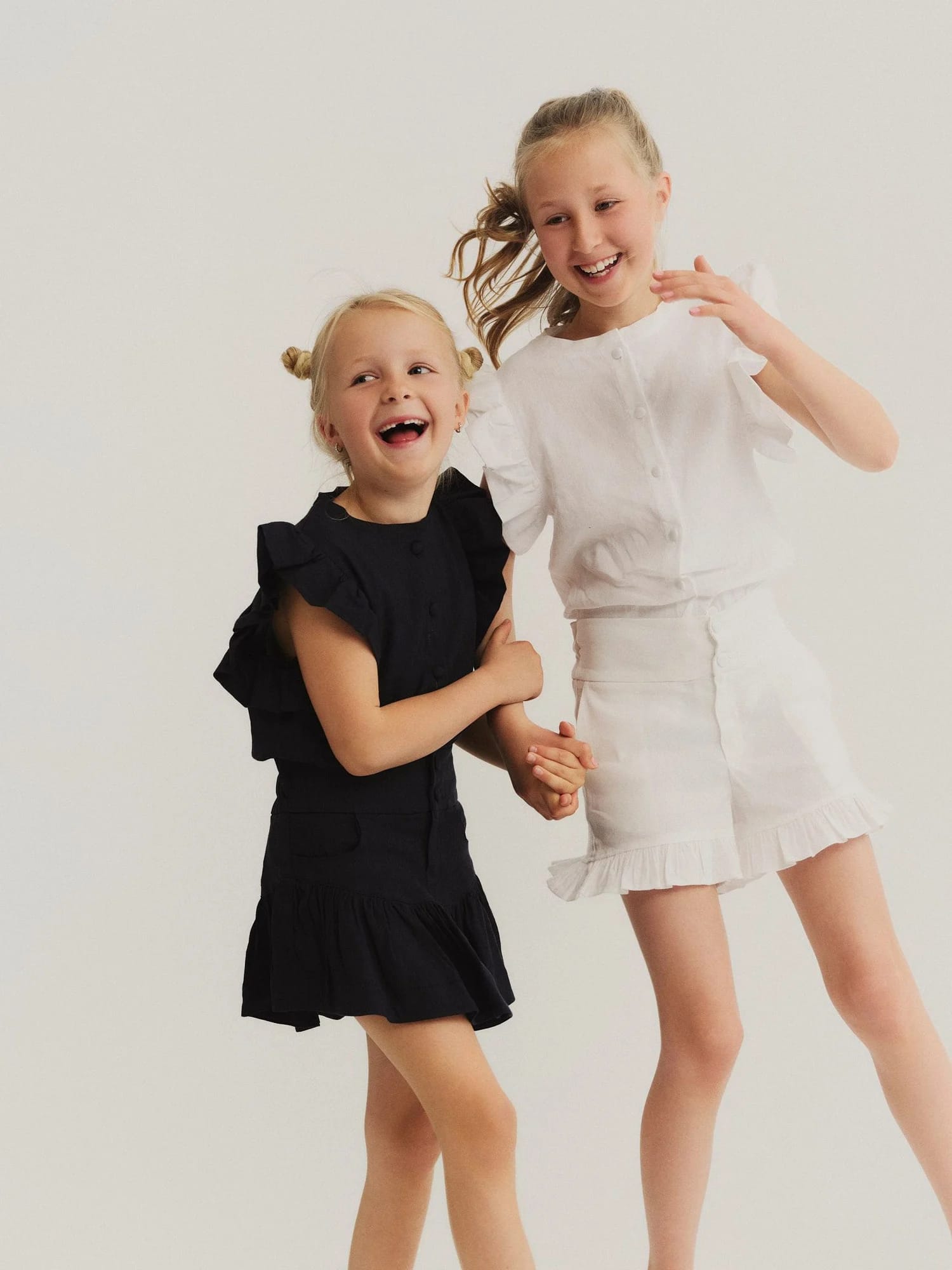 KIDS Malin Stretch Linen Shorts
