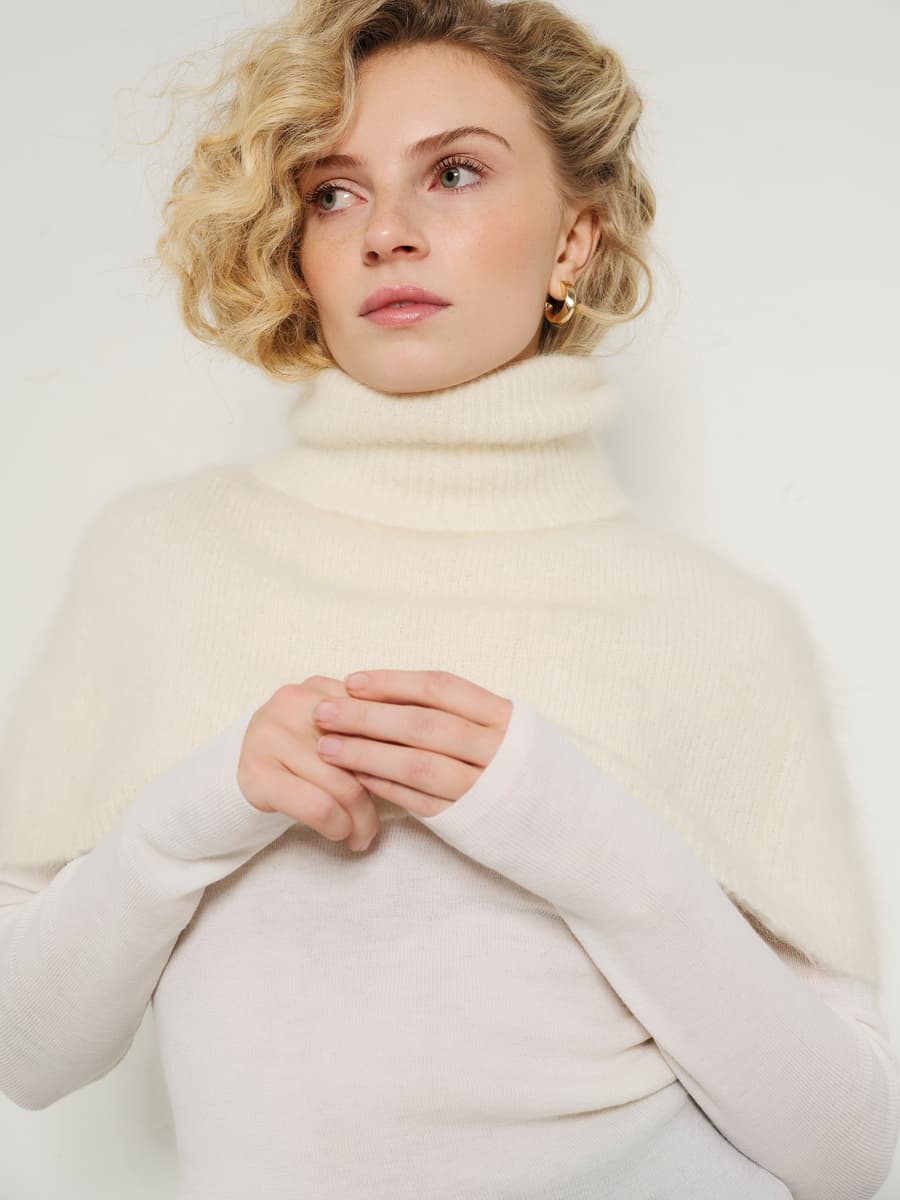 Sylvia Chunky Neck