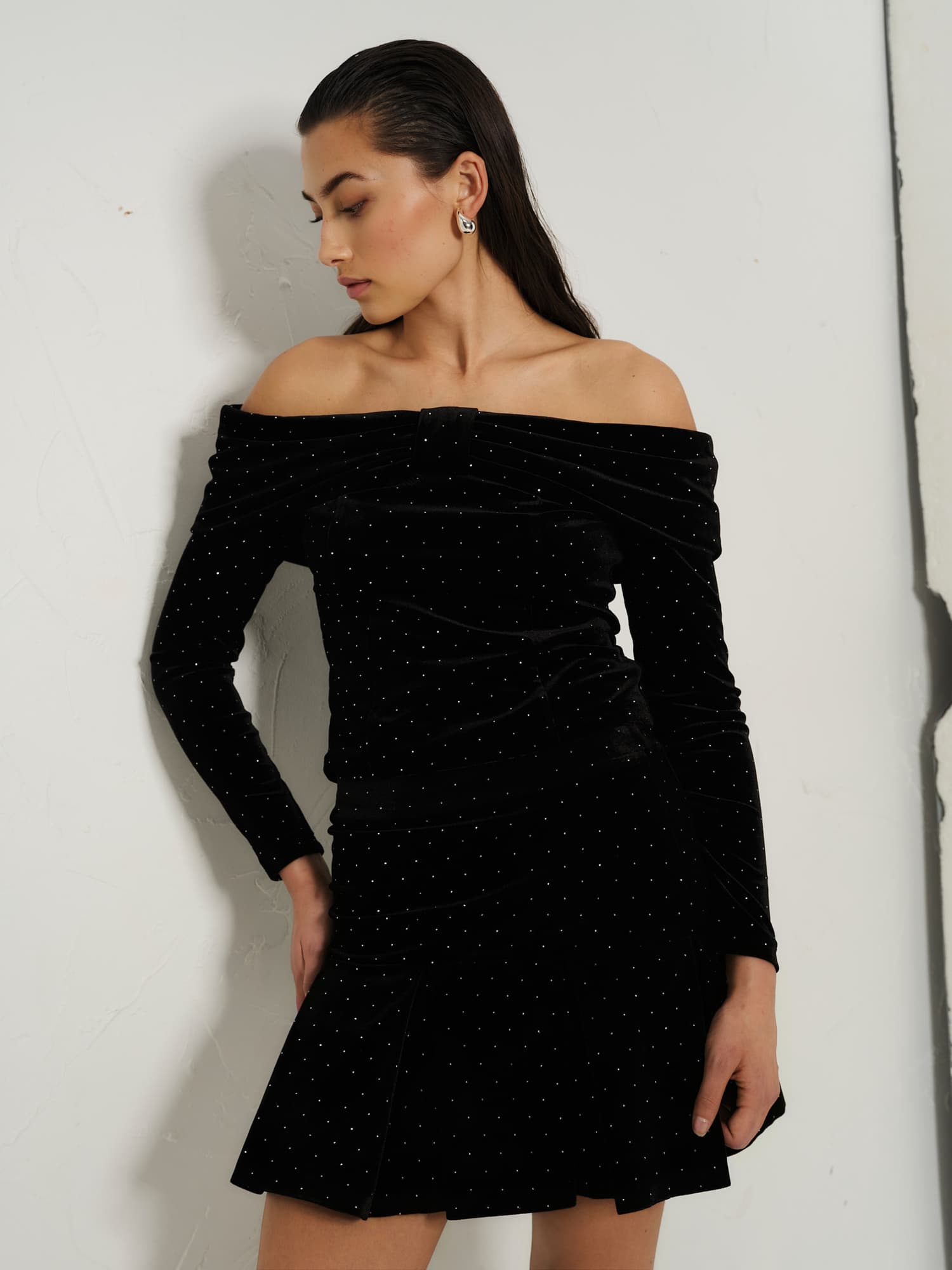 Tale stud velour top