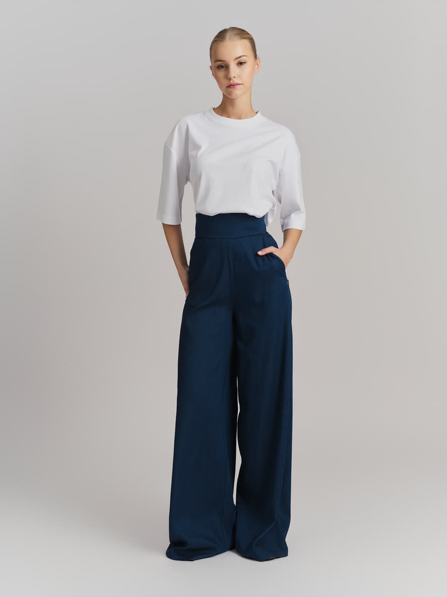 Lotte Tee